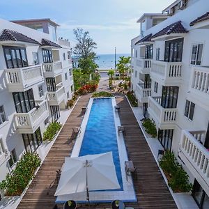 Mary Beach Hotel & Resort